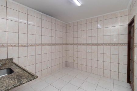 Casa à venda com 120m², 3 quartos e 2 vagas Casa à venda com 120m², 3 quartos e 2 vagasCozinha