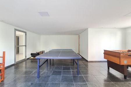 Apartamento à venda com 61m², 2 quartos e 1 vagaÁrea comum - jogos