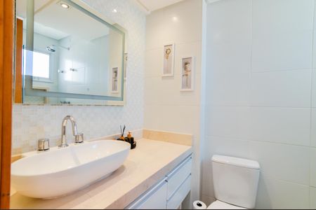Apartamento à venda com 110m², 3 quartos e 3 vagasBanheiro da Suíte 2