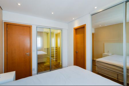 Apartamento à venda com 110m², 3 quartos e 3 vagasSuíte 2