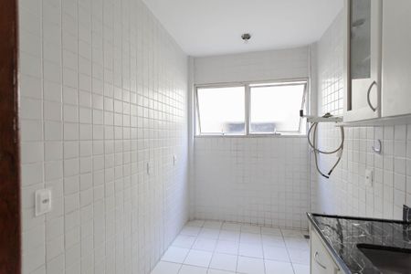 Apartamento à venda com 131m², 2 quartos e 2 vagasCozinha