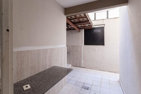 Apartamento à venda com 131m², 2 quartos e 2 vagasÁrea Privativa 