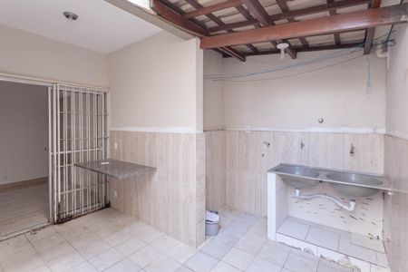 Apartamento à venda com 131m², 2 quartos e 2 vagasÁrea Privativa 