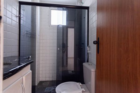 Apartamento à venda com 131m², 2 quartos e 2 vagasBanheiro social 