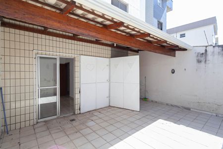 Apartamento à venda com 131m², 2 quartos e 2 vagasÁrea Privativa 