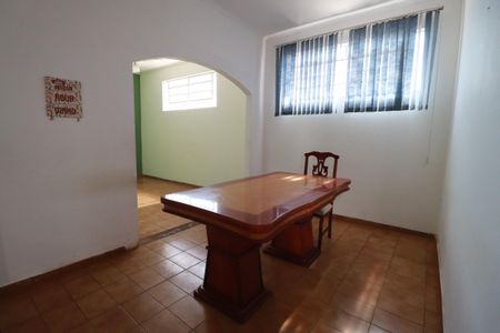 Casa para alugar com 115m², 2 quartos e 1 vagaSala de jantar 