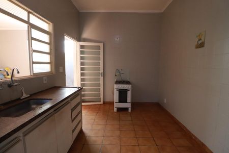 Casa para alugar com 2 quartos, 115m² em Parque Ribeirao Preto, Ribeirão Preto