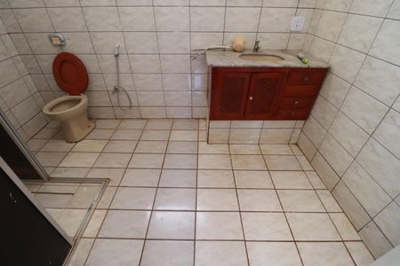 Casa para alugar com 115m², 2 quartos e 1 vagaBanheiro social 