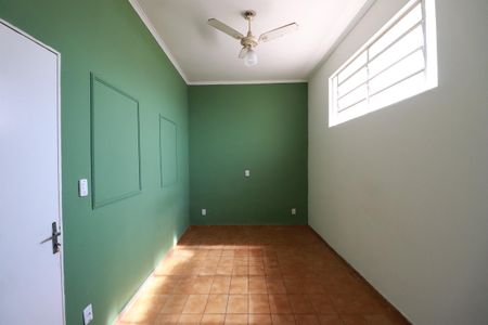 Sala de casa para alugar com 2 quartos, 115m² em Parque Ribeirao Preto, Ribeirão Preto