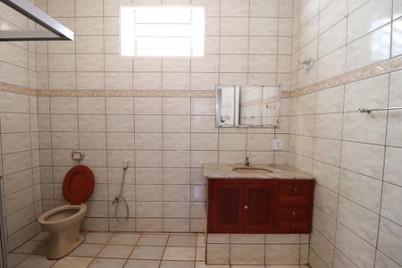 Casa para alugar com 115m², 2 quartos e 1 vagaBanheiro social 