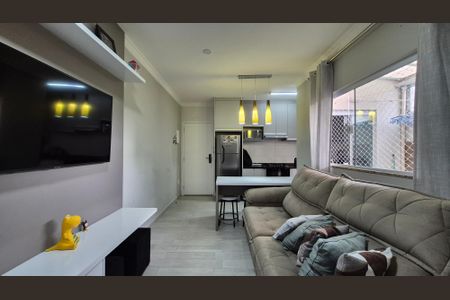 Sala de apartamento à venda com 2 quartos, 45m² em Vila América, Santo André