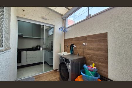 Apartamento à venda com 45m², 2 quartos e 1 vagaArea de serviço