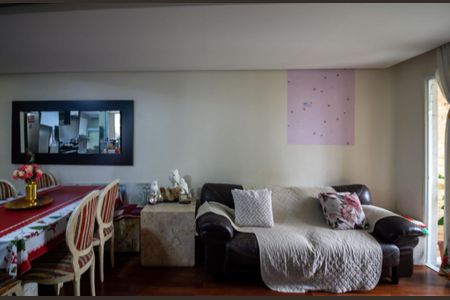 Apartamento à venda com 72m², 3 quartos e 2 vagasSala