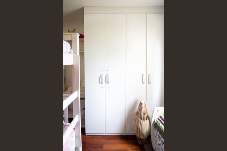 Apartamento à venda com 72m², 3 quartos e 2 vagasQuarto 2