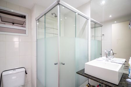 Apartamento à venda com 72m², 3 quartos e 2 vagasBanheiro Social