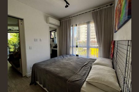 Quarto  de apartamento para alugar com 1 quarto, 33m² em Pinheiros, São Paulo