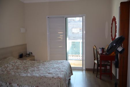 Casa para alugar com 200m², 3 quartos e 4 vagasSuíte
