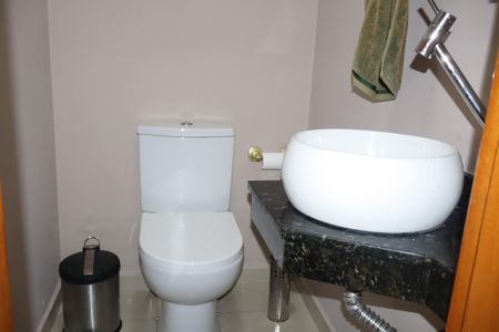 Casa para alugar com 200m², 3 quartos e 4 vagasLavabo