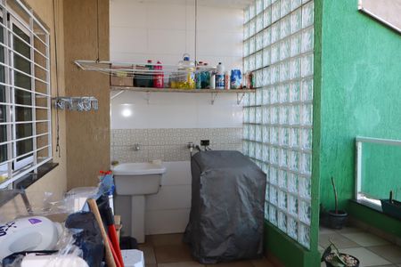Casa para alugar com 200m², 3 quartos e 4 vagasÁrea de Serviço