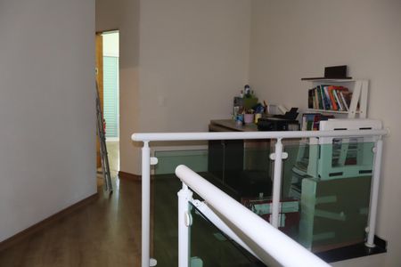 Casa para alugar com 200m², 3 quartos e 4 vagasCorredor superior