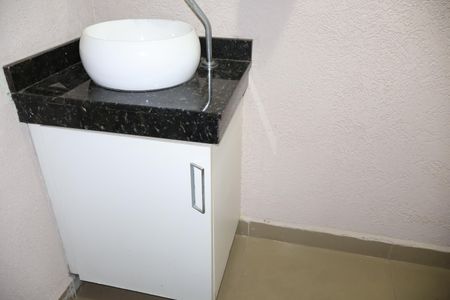 Casa para alugar com 200m², 3 quartos e 4 vagasBanheiro de serviço