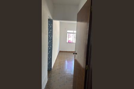 Quarto de apartamento para alugar com 2 quartos, 65m² em Santa Cruz, Rio de Janeiro