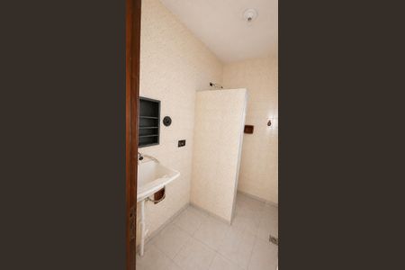 Apartamento para alugar com 65m², 2 quartos e sem vagaBanheiro