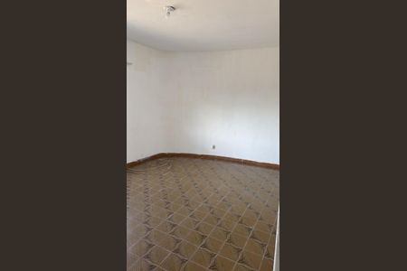 Quarto de apartamento para alugar com 2 quartos, 65m² em Santa Cruz, Rio de Janeiro