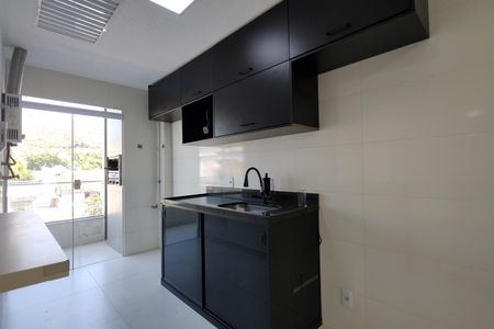 Apartamento para alugar com 60m², 2 quartos e 1 vagaCozinha - Armários
