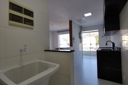 Apartamento para alugar com 60m², 2 quartos e 1 vagaCozinha e Área de Serviço