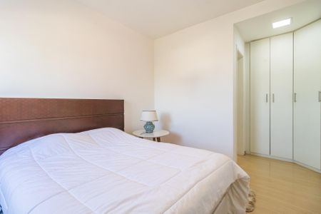 Apartamento para alugar com 74m², 2 quartos e 2 vagasSuíte