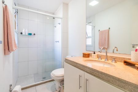 Apartamento para alugar com 74m², 2 quartos e 2 vagasBanheiro da Suíte