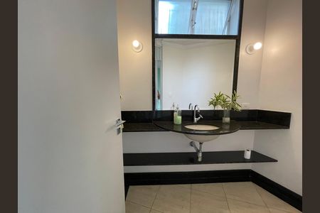 Casa à venda com 208m², 5 quartos e 3 vagas Casa à venda com 208m², 5 quartos e 3 vagasBanheiro 3