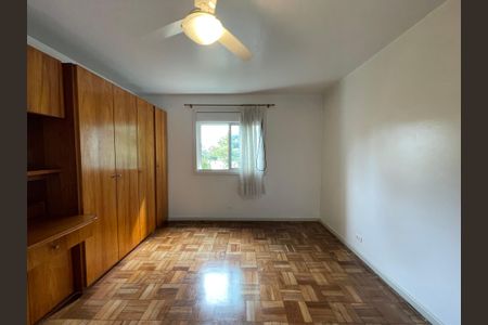 Casa à venda com 208m², 5 quartos e 3 vagas Casa à venda com 208m², 5 quartos e 3 vagasQuarto 1