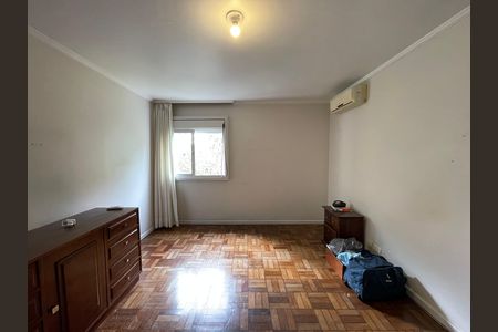 Casa à venda com 208m², 5 quartos e 3 vagas Casa à venda com 208m², 5 quartos e 3 vagasQuarto 4