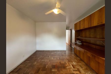 Casa à venda com 208m², 5 quartos e 3 vagas Casa à venda com 208m², 5 quartos e 3 vagasQuarto 1