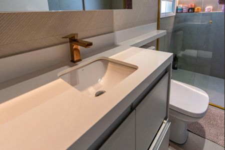 Apartamento à venda com 128m², 4 quartos e 2 vagasBanheiro do Quarto 1