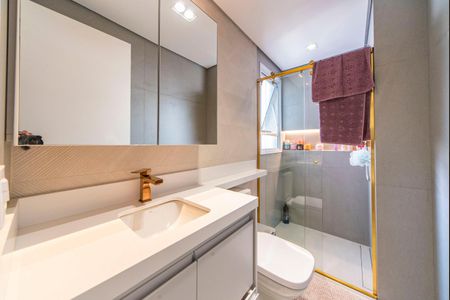 Apartamento à venda com 128m², 4 quartos e 2 vagasBanheiro do Quarto 1