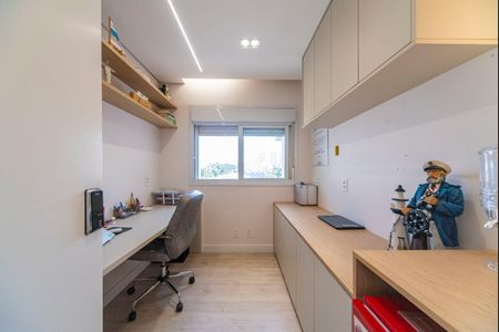 Apartamento à venda com 128m², 4 quartos e 2 vagasEscritório