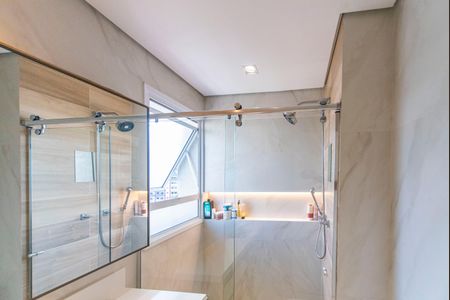 Apartamento à venda com 128m², 4 quartos e 2 vagasBanheiro do Quarto 3