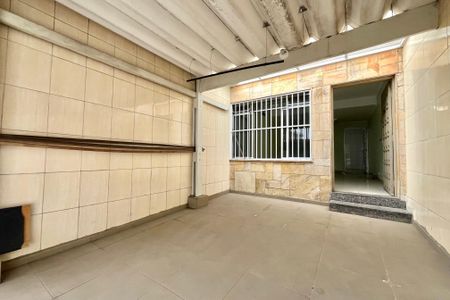 Casa à venda com 108m², 2 quartos e 1 vaga Casa à venda com 108m², 2 quartos e 1 vagaGaragem
