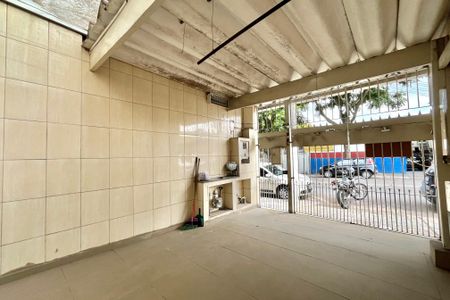 Casa à venda com 108m², 2 quartos e 1 vaga Casa à venda com 108m², 2 quartos e 1 vagaGaragem