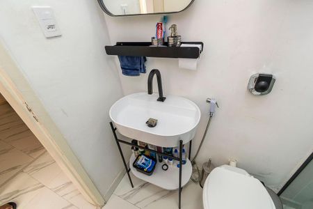 Apartamento para alugar com 112m², 2 quartos e sem vagaBanheiro