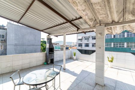 Apartamento para alugar com 112m², 2 quartos e sem vagaTerraço