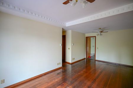 Apartamento à venda com 159m², 4 quartos e 2 vagasSala