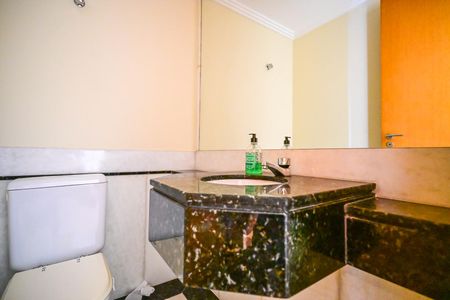 Apartamento à venda com 159m², 4 quartos e 2 vagasLavabo