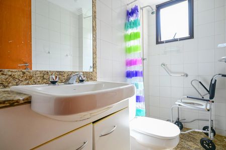 Apartamento à venda com 159m², 4 quartos e 2 vagasBanheiro