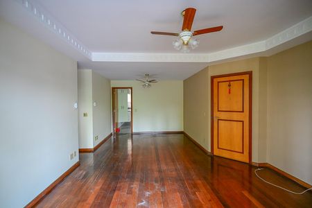 Apartamento à venda com 159m², 4 quartos e 2 vagasSala