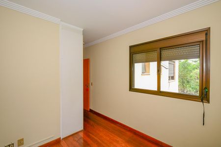 Apartamento à venda com 159m², 4 quartos e 2 vagasQuarto 2