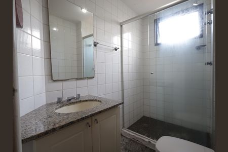Apartamento à venda com 136m², 4 quartos e 3 vagasBanheiro